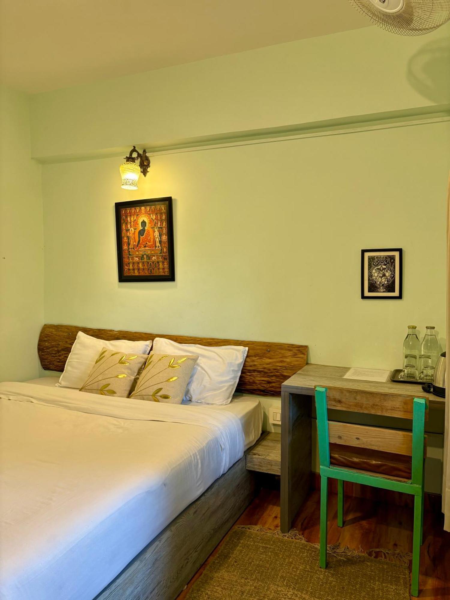 Eevolve Dharamkot - An Eco Hostel McLeod Ganj Luaran gambar