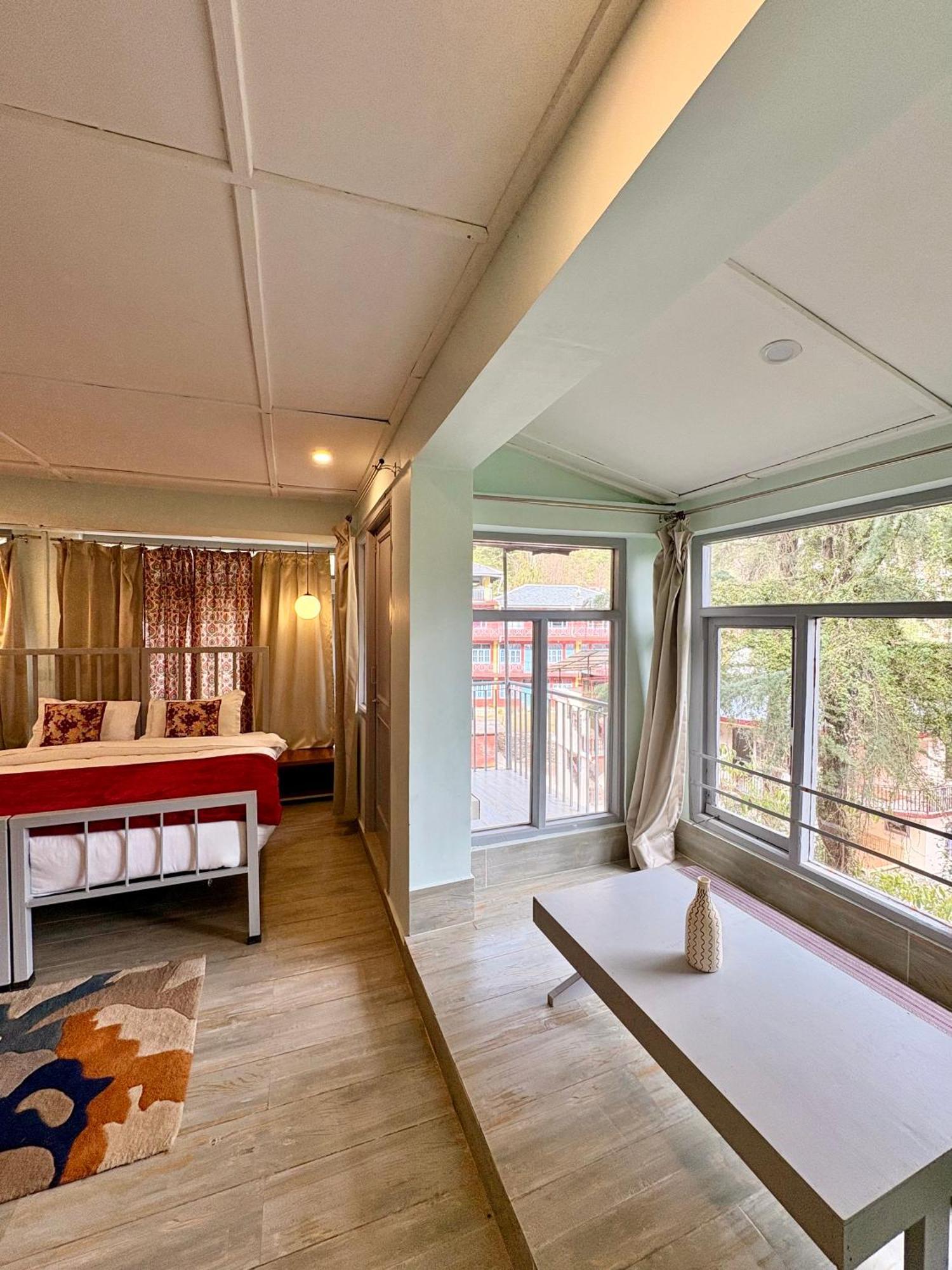Eevolve Dharamkot - An Eco Hostel McLeod Ganj Luaran gambar